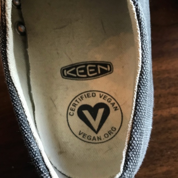 Ladies KEEN Tennis shoes - Picture 3 of 4